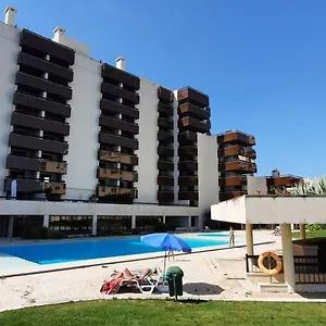  Apartment By The Sea